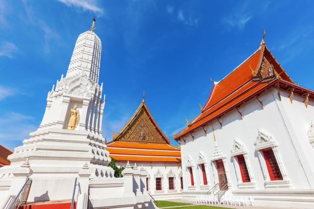 Best temples in Bangkok -Wat Mahathat Bangkok