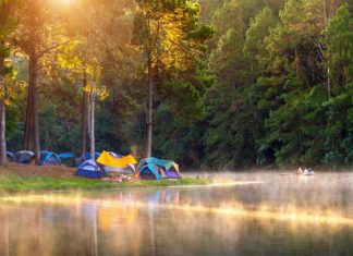 Pang Ung Lake Beautiful morning at Pang Ung lake, Mae Hong Son Thailand