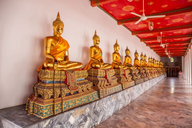 Buddha statue In a row at Wat Pho or Phra Chetuphon Wimon Mangkalaracharam