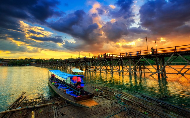Mon Bridge in the sunset, Sangkhlaburi, Kanchanaburi, Thailand