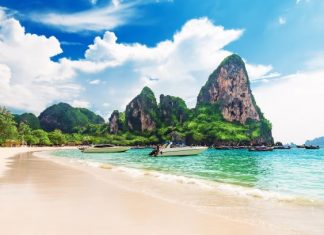 Railay Beach Railay beach in Krabi Thailand