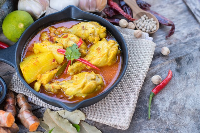 Thai Yellow Chicken Curry-Thai Food