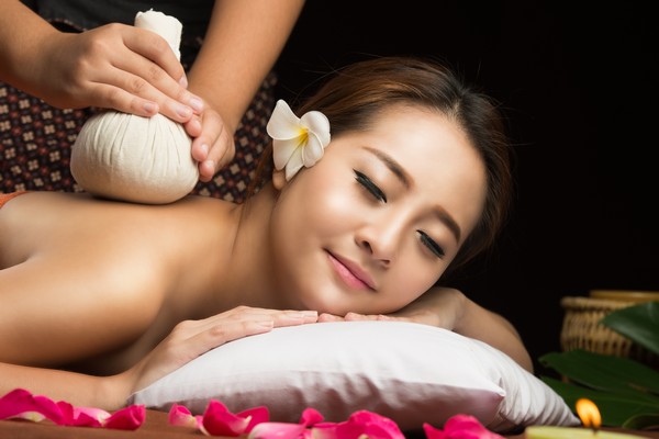 Thai Herbal Compress Massage