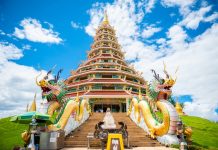 Wat Huay Pla Kang Wat Huay Pla Kang Temple in Chiang Rai