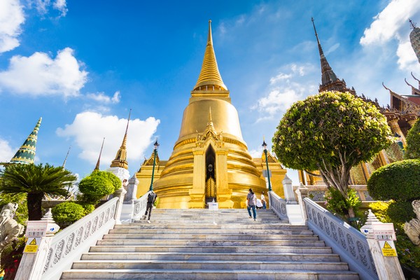 Phra Si Rattana Chedi 