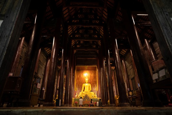 Becoming the Temple "Wat Pan Tao"  